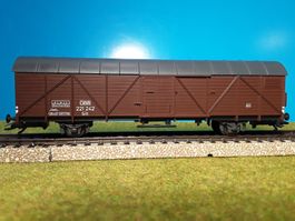 Liliput 24210 __ gedeckter langer Güterwagen der ÖBB Spur H0